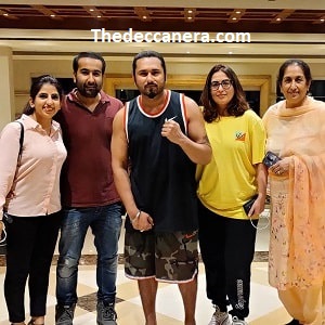 Honey Singh Family