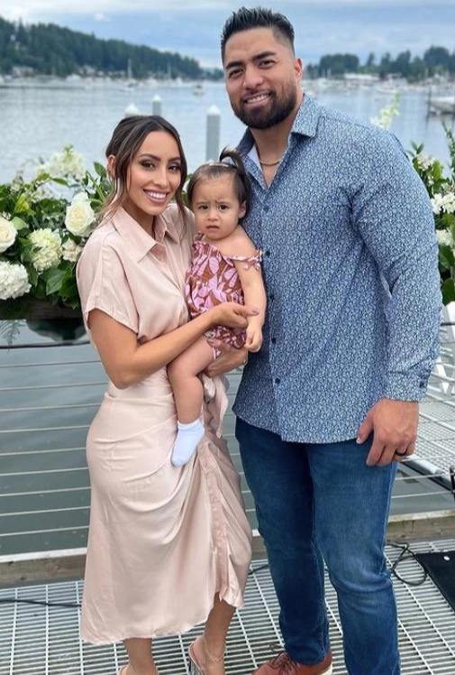 Manti Te'o Family