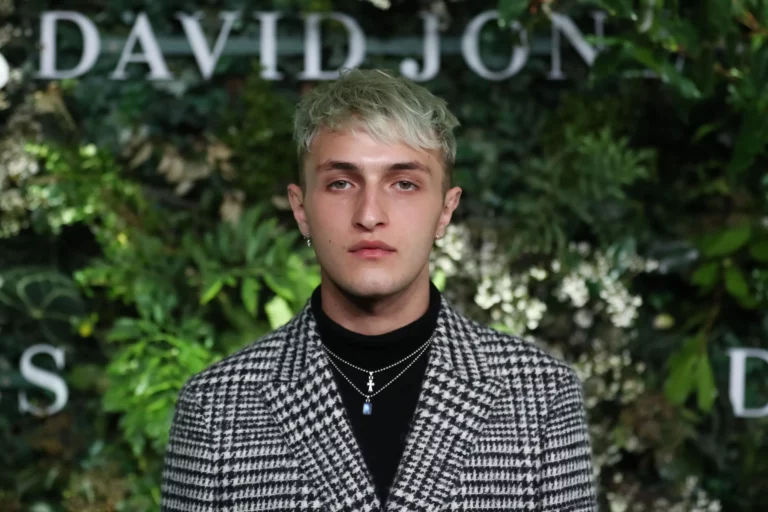 Anwar Hadid Net Worth