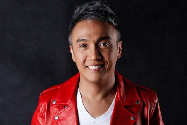 Arnel Pineda Education